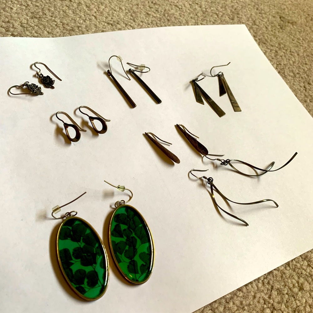 Lot of silver earrings